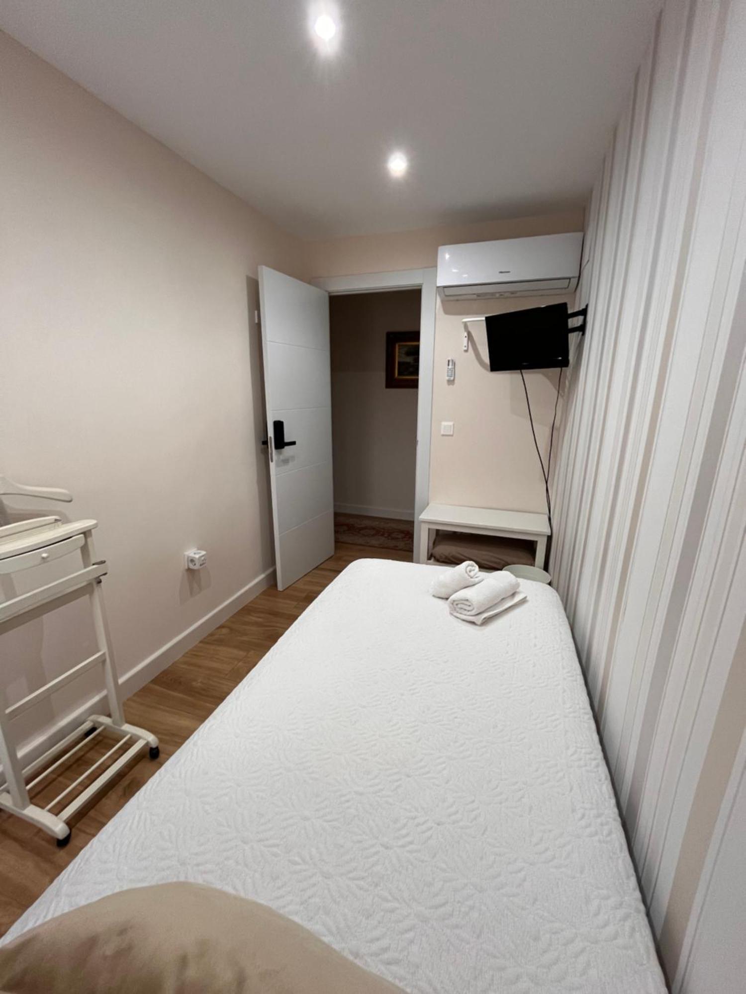 Apartamento Orilla De Triana Seville Exterior photo